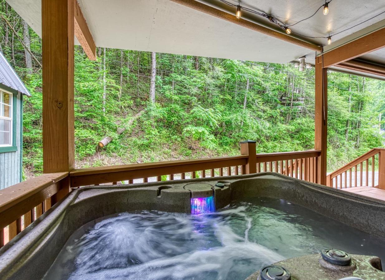 Great Location - Hot Tub - Dog Friendly Villa Sevierville Luaran gambar